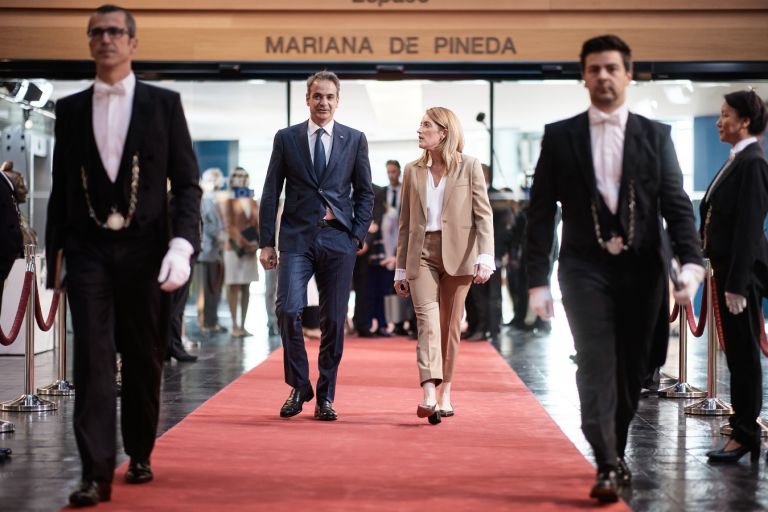 Mitsotakis: Further EU economic aid needs to be mobilised
