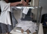Εκλογές ΣΥΡΙΖΑ: Δόθηκε παράταση μίας ώρας, στις 9 κλείνουν οι κάλπες [vid]