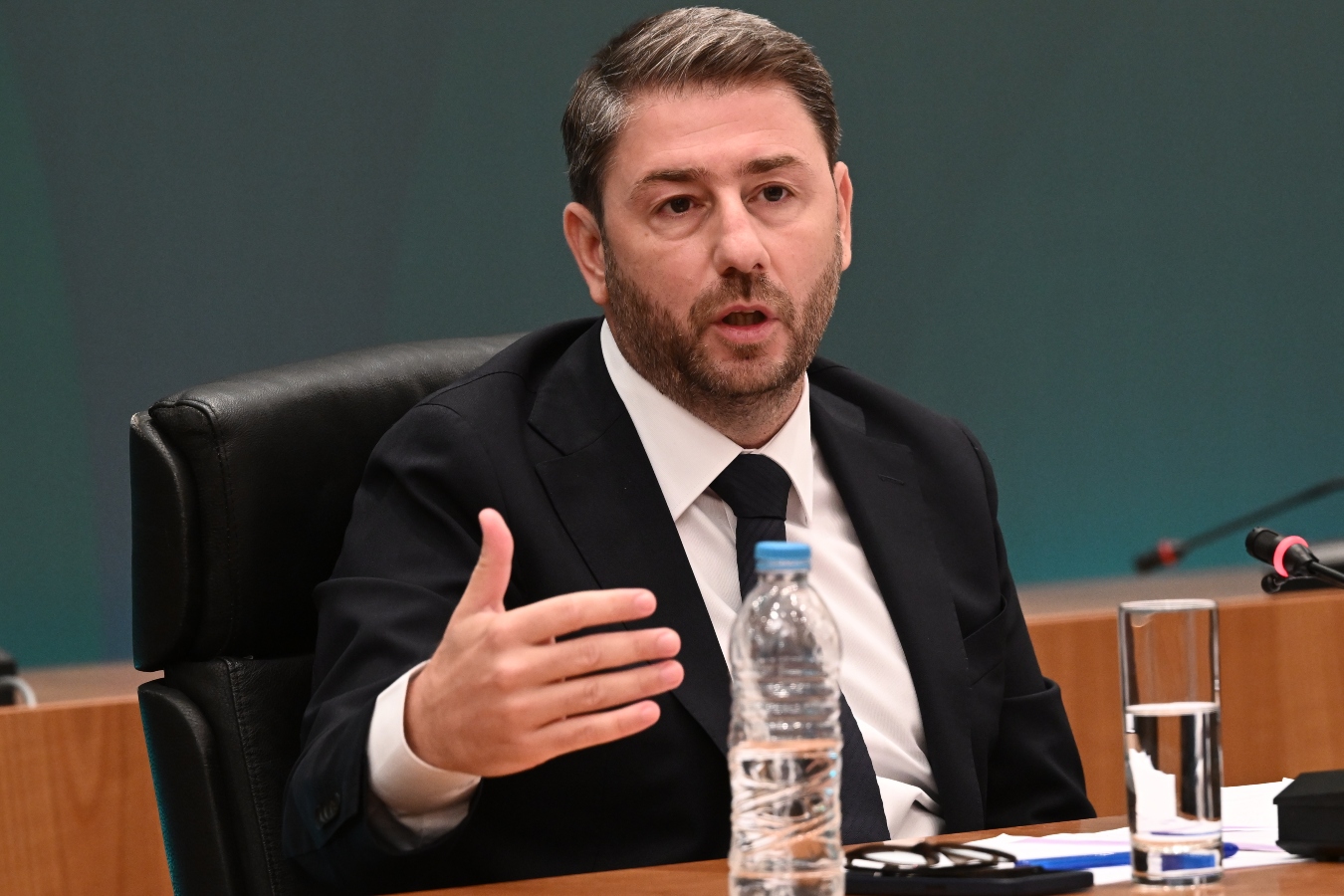 Ανδρουλάκης: Παντελής απουσία του κράτους από την ακρίβεια – Αυξήσεις τιμών παντού