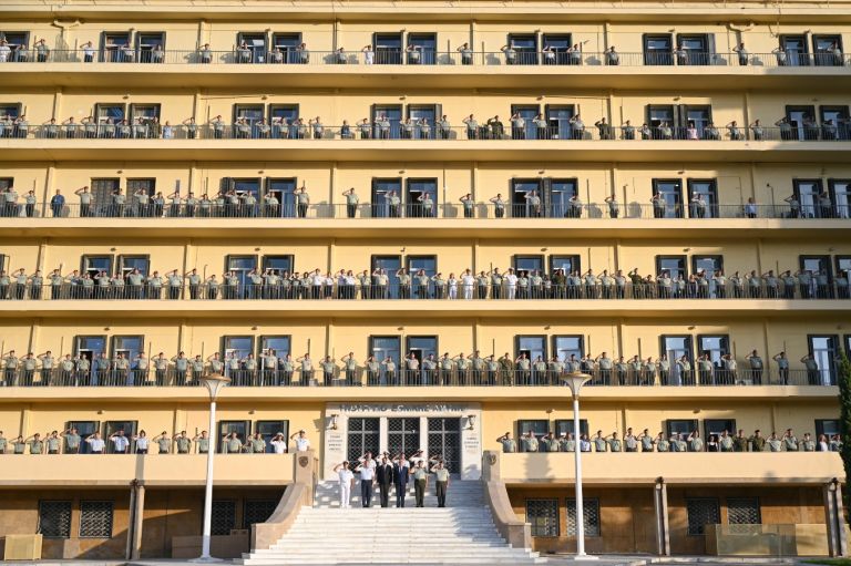 Ράγισαν καρδιές στο Πεντάγωνο προς τιμήν των νεκρών στη Λιβύη [vid]