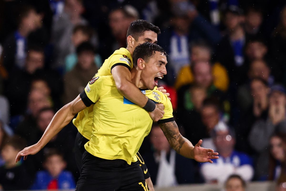 Μπράιτον – ΑΕΚ 2-3: Ασύλληπτο «διπλό» στο Μπράιτον [vid]