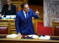 Άδωνις σε Τζάκρη: Να έχετε μέτρο