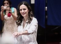 Εκλογές ΣΥΡΙΖΑ: Ψήφισε η Αχτσιόγλου-«Είμαι αισιόδοξη, το βράδυ θα είμαστε πιο χαμογελαστοί όλοι στον ΣΥΡΙΖΑ»