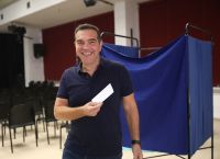 Εκλογές ΣΥΡΙΖΑ: Ο Τσίπρας τηλεφώνησε σε Κασσελάκη και Αχτσιόγλου και τους συνεχάρη