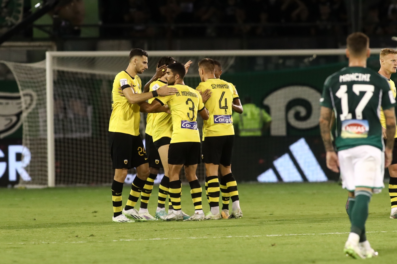 Παναθηναϊκός – ΑΕΚ 1-2: «Kιτρινόμαυρο» το ντέρμπι στη Λεωφόρο [vid]