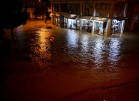 Κακοκαιρία Elias – Βόλος: «Έσπασε» ο Κραυσιδώνας – Δεκάδες κλήσεις για απεγκλωβισμούς [vid]