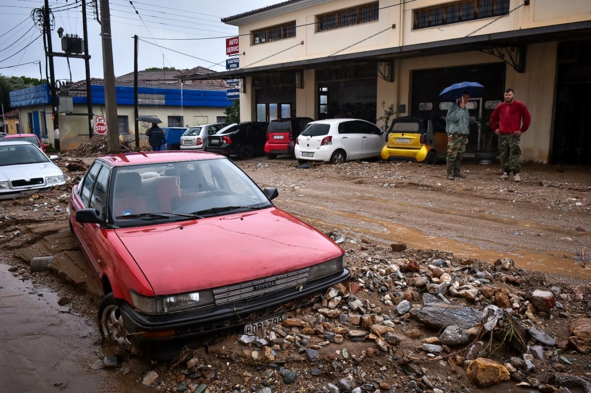 Serious problems in Evia, Larissa and Volos due to the floods
