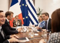 Μητσοτάκης σε Μακρόν: Η Ελλάδα θα παραμείνει συνεπής στην πολιτική φύλαξης των συνόρων