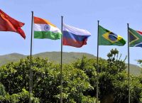 Στα απόνερα της επέκτασης των BRICS: Οι άγνωστες κινήσεις για την «έξοδο» από το δολάριο