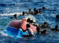 Λαμπεντούζα: Δέκα χρόνια από το πρώτο τραγικό ναυάγιο Λαμπεντούζα: Δέκα χρόνια από το πρώτο τραγικό ναυάγιο