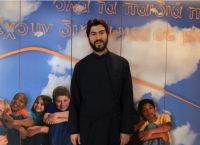 Κιβωτός του Κόσμου: Αναβλήθηκε η πρώτη δίκη με κατηγορούμενο τον πατέρα Αντώνιο [vid]