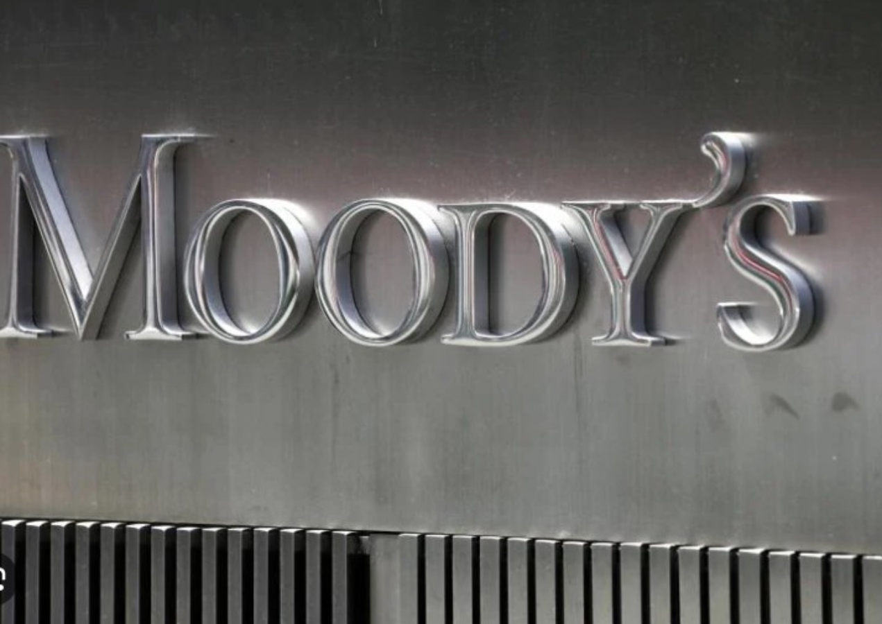 Moody’s: Αναβάθμισε στο Ba1 την Ελλάδα – Ένα «βήμα» από την επενδυτική βαθμίδα