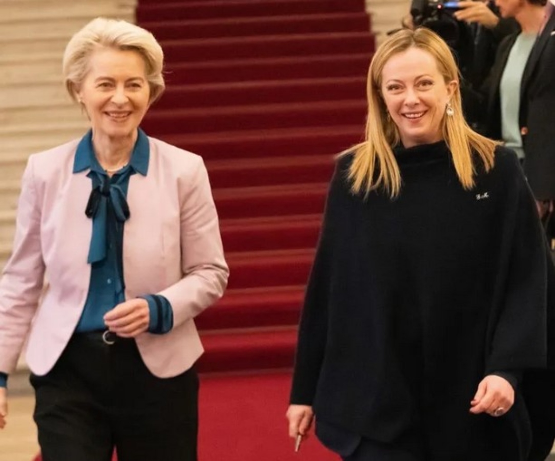 Ιταλία: Σχέδιο 10 σημείων για την παράνομη μετανάστευση πρότεινε η Φον ντερ Λάιεν από τη Λαμπεντούζα