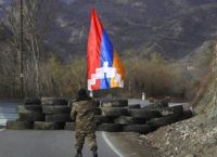 Ναγκόρνο Καραμπάχ: Χιλιάδες Αρμένιοι φεύγουν- Ο Ερντογάν επισκέπτεται τον θύλακα Ναχιτσεβάν