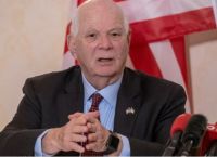 Μία μέρα αφότου ανέλαβε, ο διάδοχος του Μενέντεζ δήλωσε πως θα εξετάσει την πώληση των F-16 στην Τουρκία