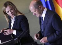 Κόντρα Βερολίνου – Ρώμης για το προσφυγικό [vid]