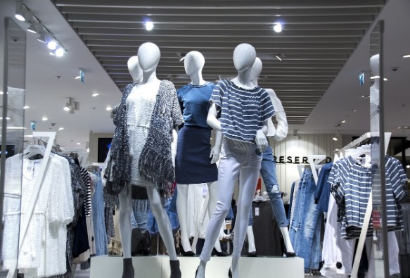 Γιατί ένας γίγαντας της ηλεκτρονικής μόδας κατηγορείται ότι “στέγνωσε” την 4η μεγαλύτερη λίμνη του κόσμου