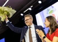 Φινλανδία: Το αμφιλεγόμενο παρελθόν του διαδόχου της Σάνα Μαρίν [vid]