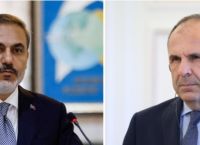 Σε εξέλιξη το γεύμα Φιντάν – Γεραπετρίτη: Πάνω από 2 ώρες κράτησε η συνάντηση [vid]