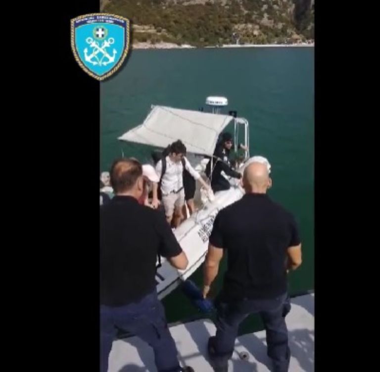 Κακοκαιρία Daniel: Το λιμενικό απεγκλώβισε 9 Γερμανούς τουρίστες από παραλία στο Πήλιο [vid]