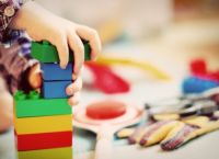 ΔΥΠΑ: 416 επιπλέον θέσεις για βρέφη και νήπια στους Βρεφονηπιακούς Σταθμούς