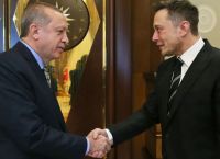Ο Ερντογάν πρότεινε στον Μασκ να φτιάξει εργοστάσιο Tesla στην Τουρκία
