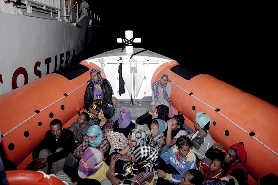 «Πνίγηκε» από μετανάστες η Λαμπεντούζα – Πάνω από 6.000 αφίξεις σε ένα 24ωρο [vid]