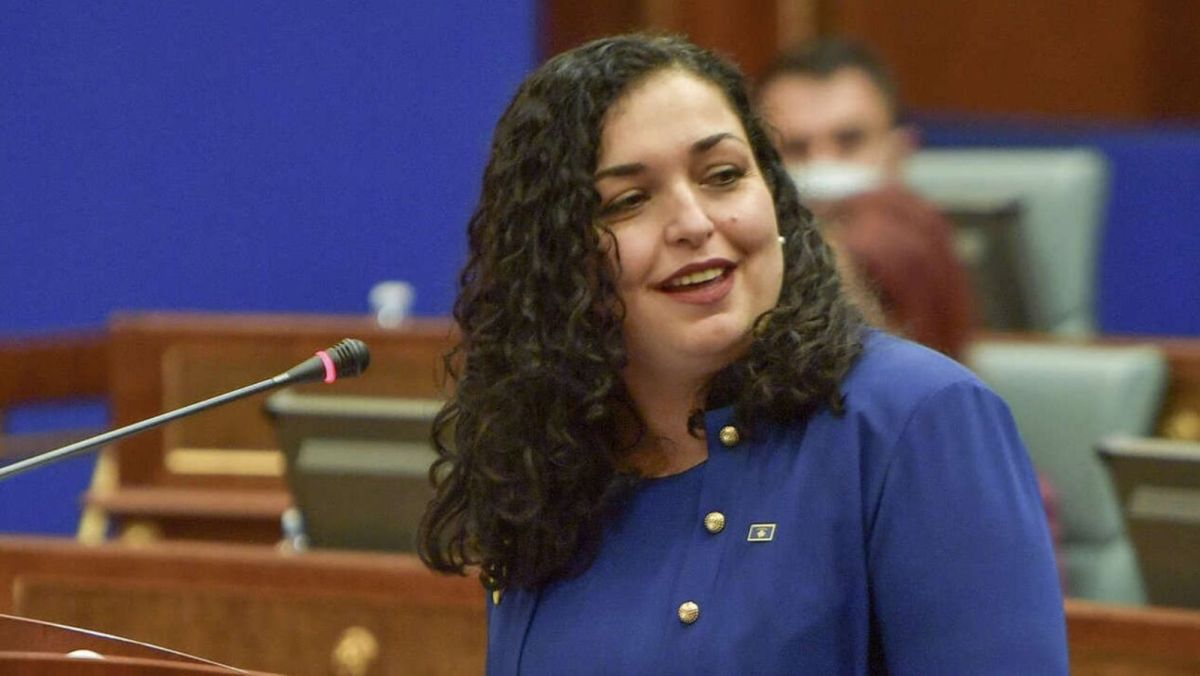 Βιόσα Οσμάνι: Το Κόσοβο βρίσκεται υπό επίθεση