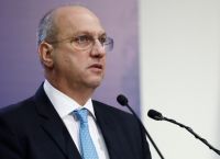 Ο Γιάννης Οικονόμου επισκέπτεται τον Μπελέρη