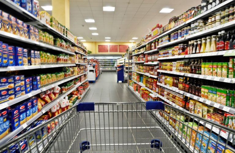 Έρευνα: Η ακρίβεια και η κλιματική αλλαγή είναι τα σημαντικότερα προβλήματα για τους Έλληνες