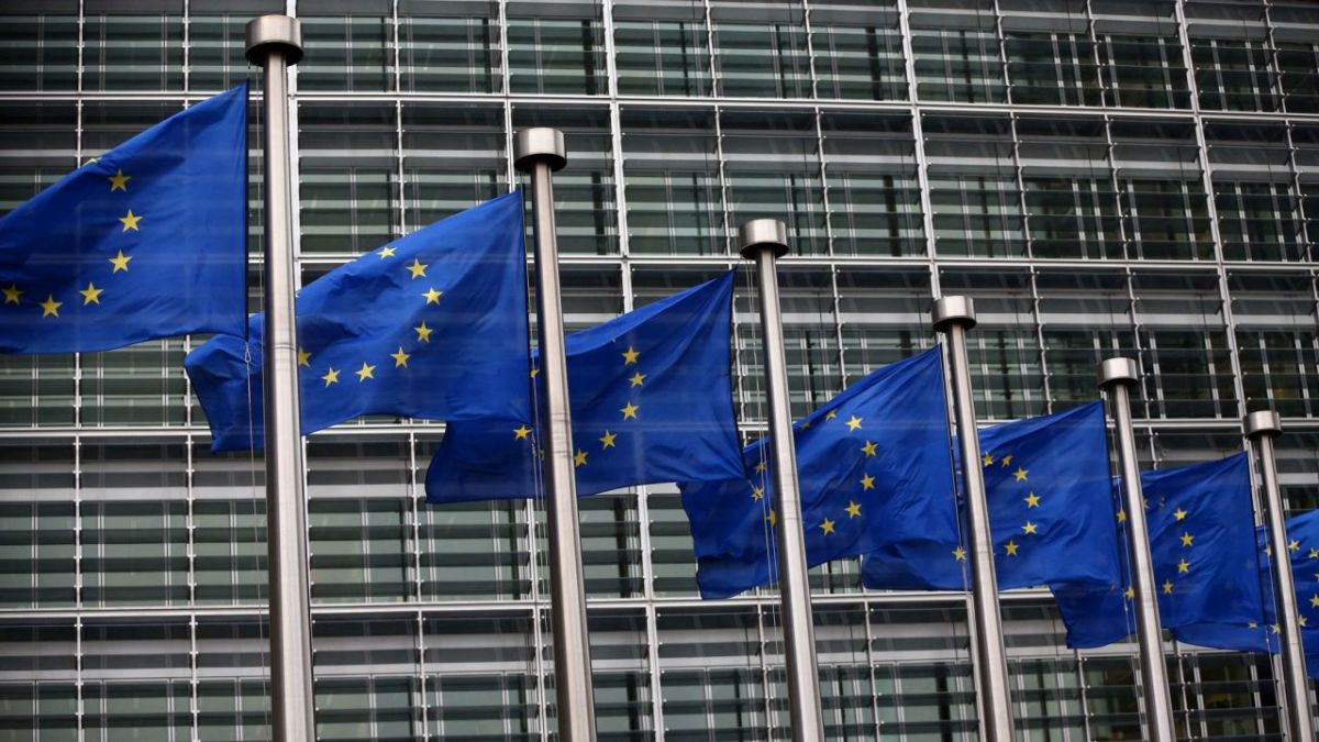 Economist: Καμπανάκι κινδύνου για το οικονομικό μέλλον της Ευρώπης