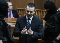 Ο Κασιδιάρης πίσω από την αναδίπλωση των 11 Σπαρτιατών;