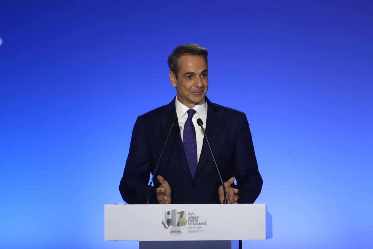 Ξεπάγωμα τριετιών, αύξηση μισθών για 660.000 δημοσίους υπαλλήλους, Youth Pass σε 200.000 νέους