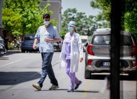 Αδειάζουν τα νοσοκομεία από υγειονομικό προσωπικό