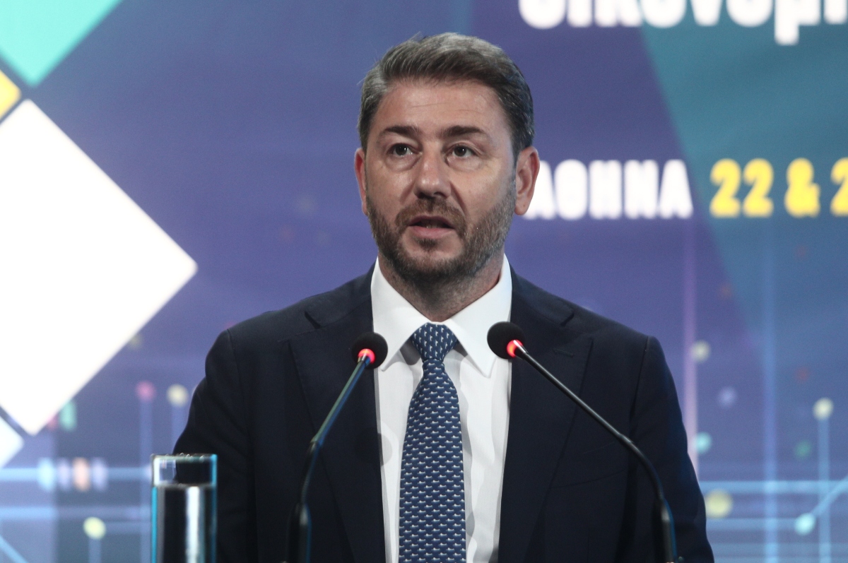 Ανδρουλάκης: Μετωπική επίθεση στην κυβέρνηση ενόψει αυτοδιοικητικών εκλογών