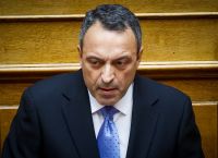Σπαρτιάτες: Πολιτικός έλεγχος και κομματικό ταμείο οδηγούν στη διάλυση