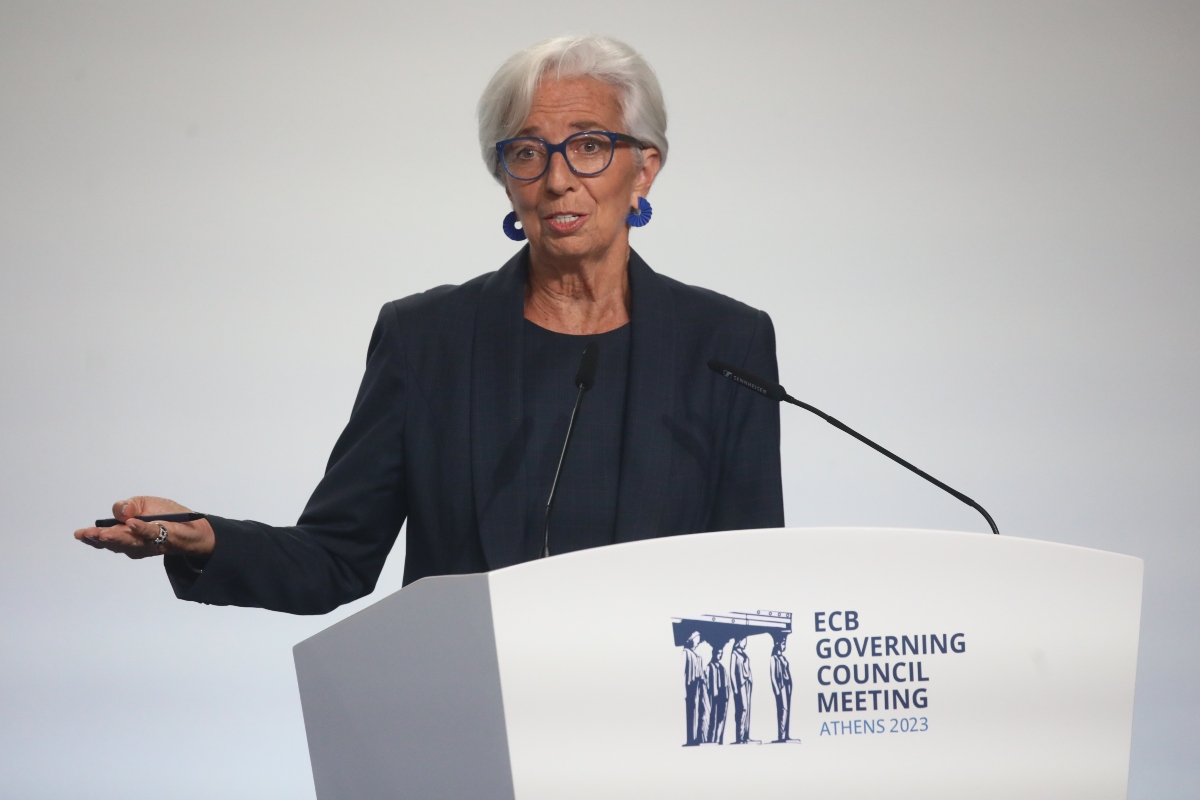 Οι τιμές σε τρόφιμα και καύσιμα ανησυχούν την Λαγκάρντ