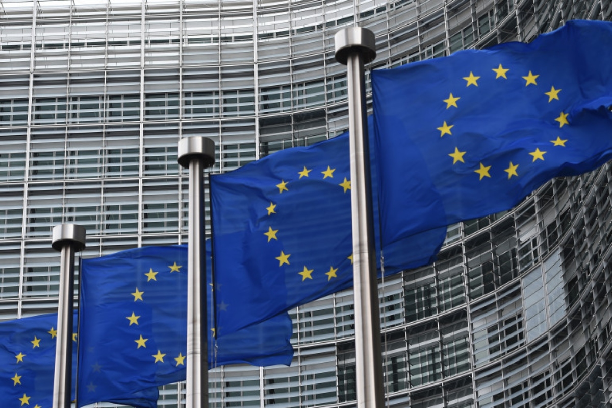 FT: Πιθανή διεύρυνση της Ε.Ε. θα μετατρέψει χώρες από χρηματοδοτούμενες σε χρηματοδότες