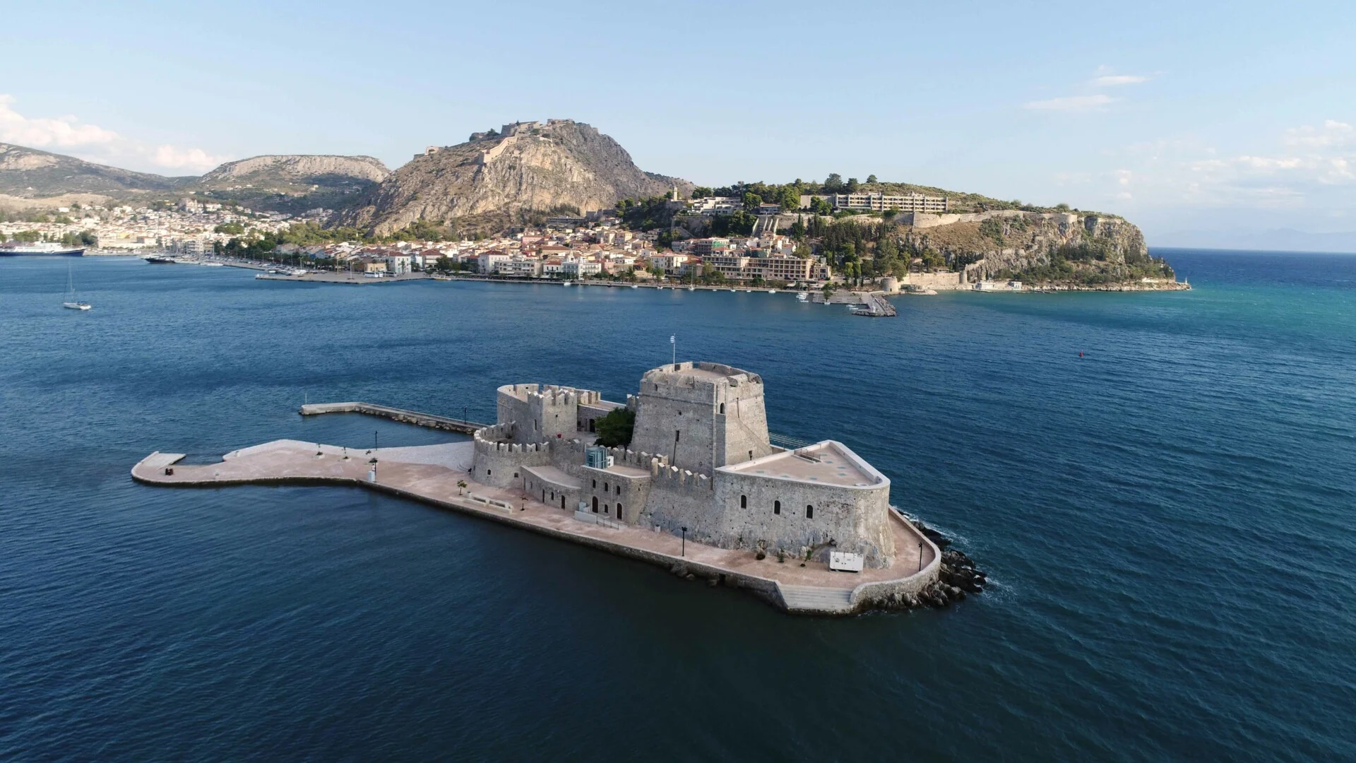 Εγκαινιάστηκε «Το Φρούριο Μπούρτζι στο Ναύπλιο – Αποκατάσταση και επανάχρηση» από την Μενδώνη