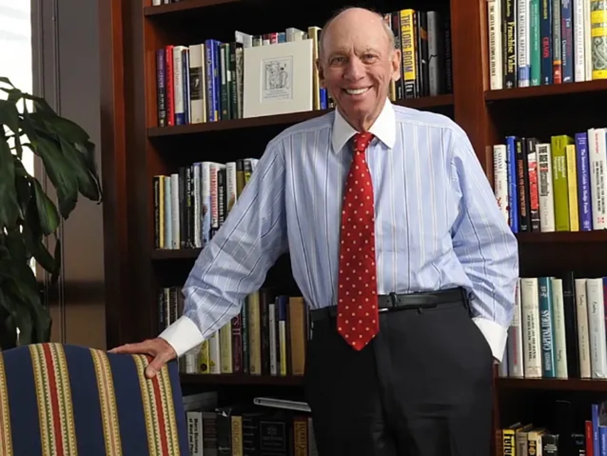 Byron Wien: “Έφυγε” ο πρύτανης των αναλυτών της Wall Street