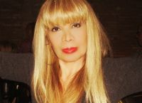 Μαριέλα Οικονομίδου: «Όταν ήταν μικρός, εκείνη τον εγκατέλειψε» [VID]