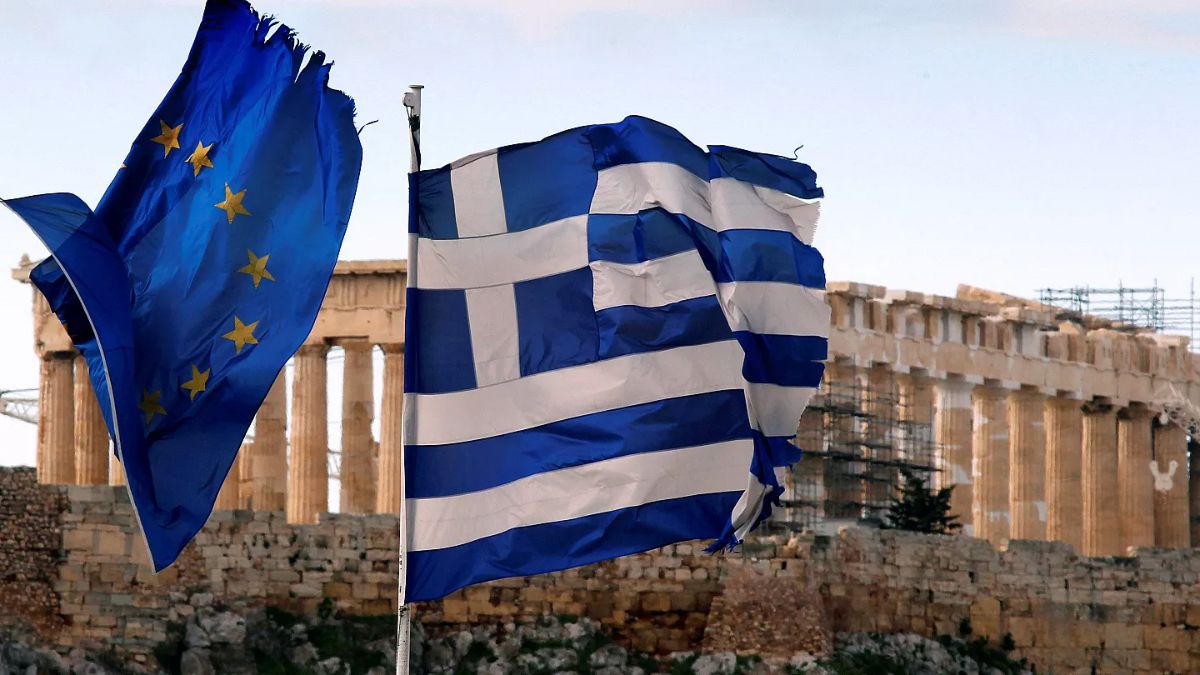 Επενδυτική βαθμίδα: Τι προβλέπουν JP Morgan και Citi για την ελληνική οικονομία – Η ΕΚΤ θα απαντήσει
