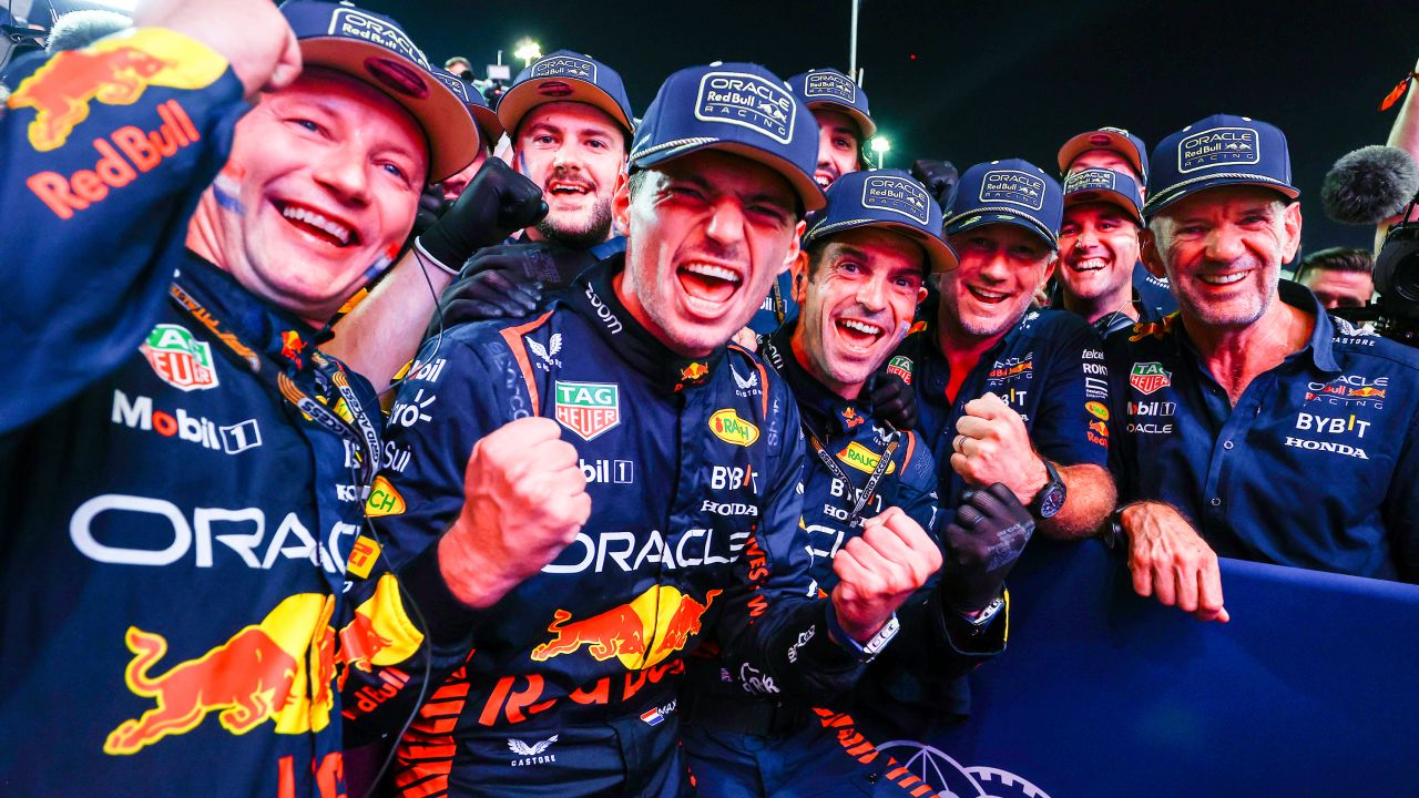 Formula 1 Φερστάπεν: Παγκόσμιος πρωταθλητής για 3η σερί σεζόν