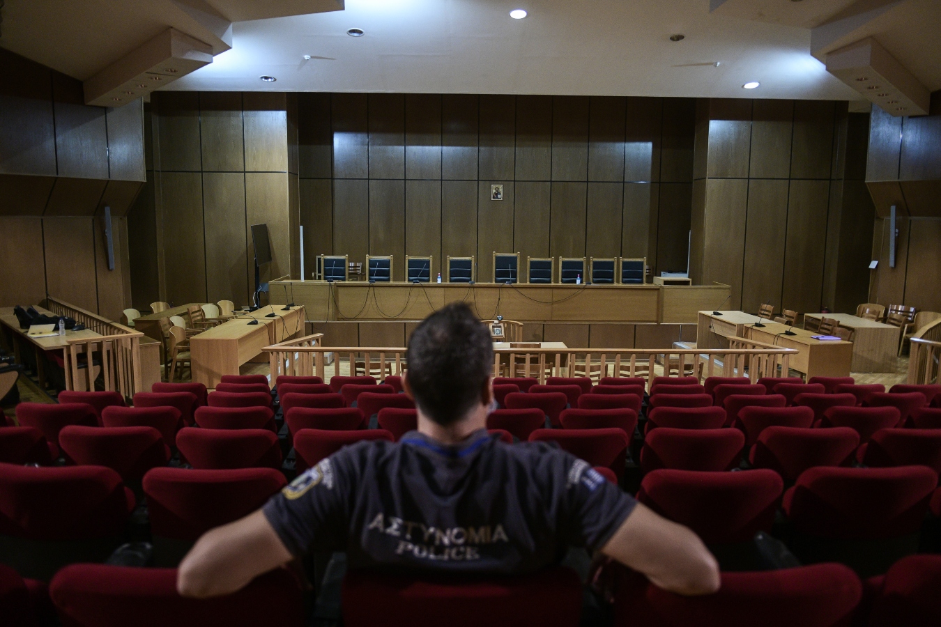 Δικαστική Αστυνομία: Ξεκίνησαν οι αιτήσεις για 500 μόνιμες προσλήψεις [vid]
