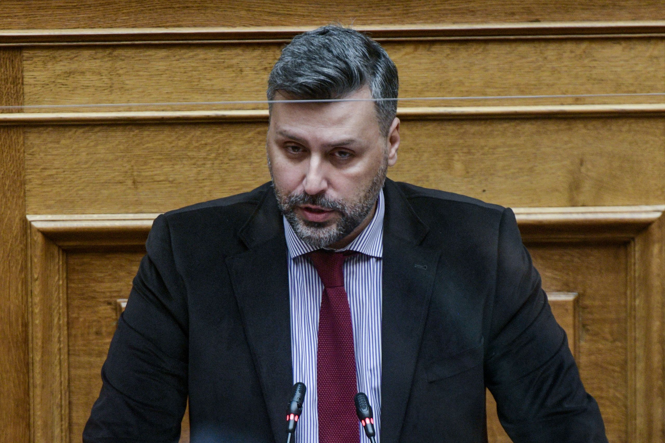 Διέρρηξαν το σπίτι του Βουλευτή Γιάννη Καλλιάνου – Ανέβασε βίντεο με τον ληστή