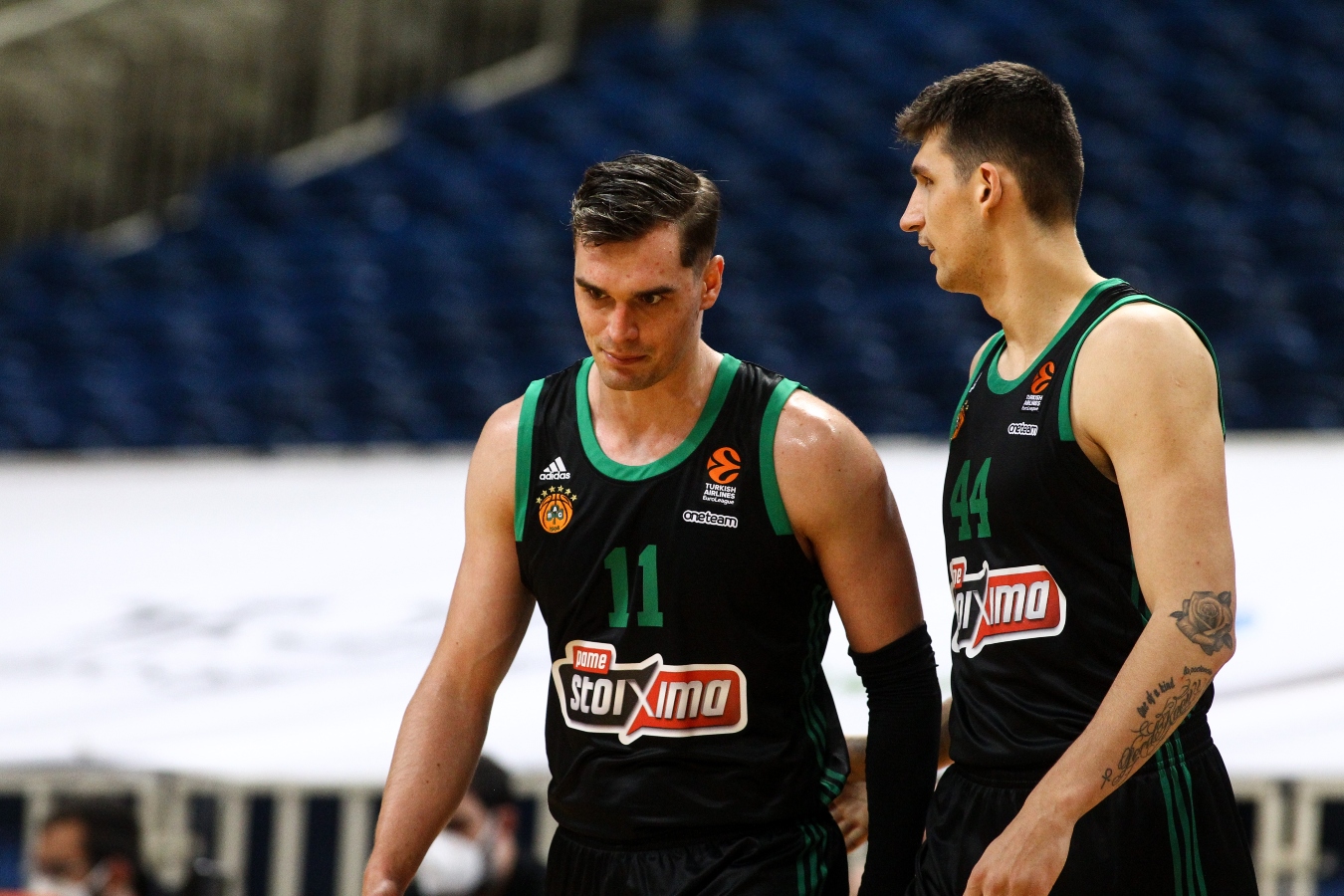 O Mάριο Χεζόνια έστειλε το δικό του μήνυμα στον Ντίνο Μήτογλου [pic]