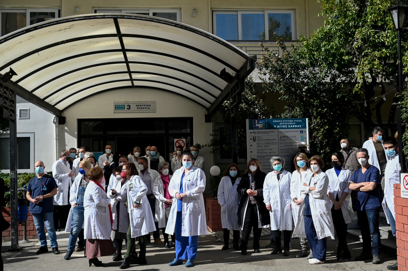 ΠΟΕΔΗΝ: 200-300 αποχωρήσεις το μήνα από το ΕΣΥ – Ανησυχία για το χειμώνα
