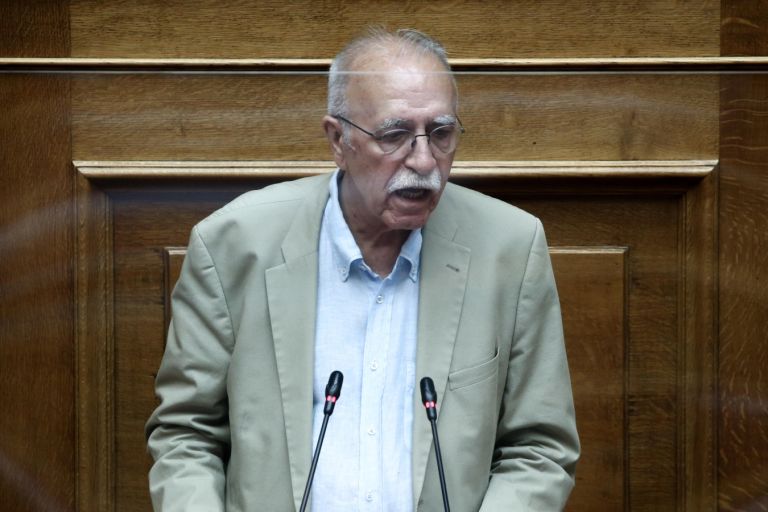 Βίτσας: Δεν αμφισβητεί κανείς ότι ο Κασσελάκης είναι πρόεδρος [vid]