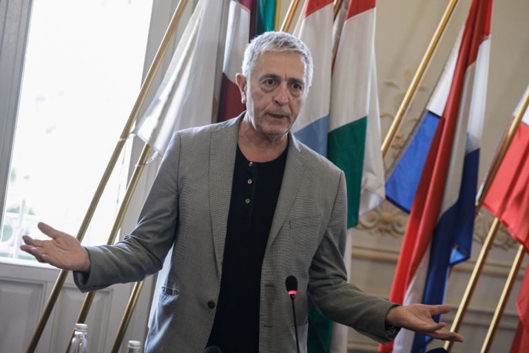 Νέα «βόμβα»: Αποχώρησε από την ευρωομάδα του ΣΥΡΙΖΑ ο Κούλογλου [vid]