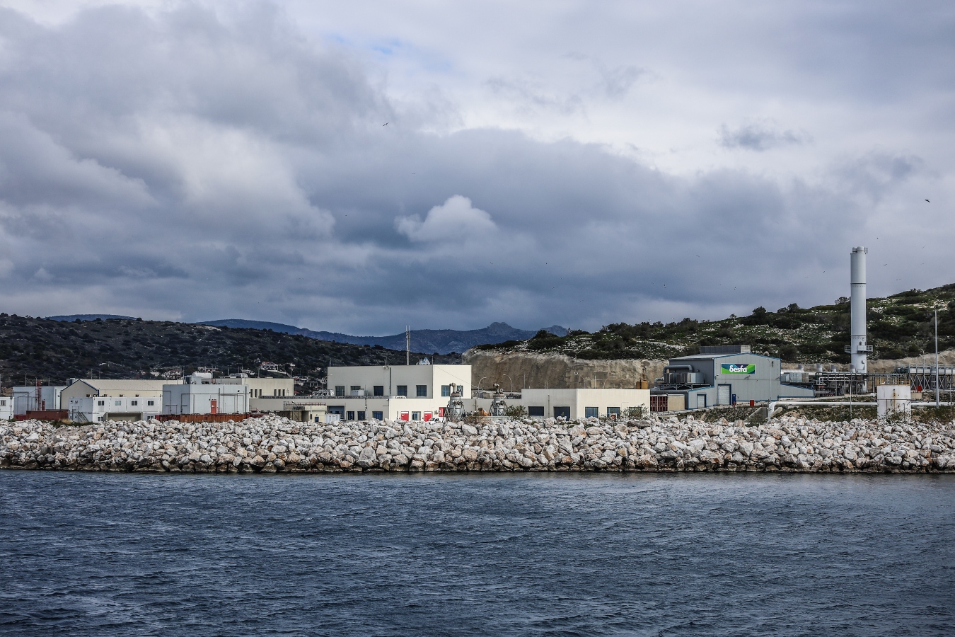 ΔΕΣΦΑ: Yψηλή ζήτηση για τη Ρεβυθούσα – Δημοπρασίες για δέσμευση δυναμικότητας σε ορίζοντα 15ετίας